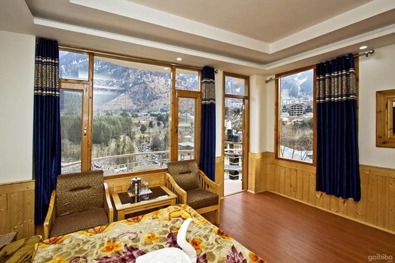 Hotel Uday Himalaya Manāli Buitenkant foto
