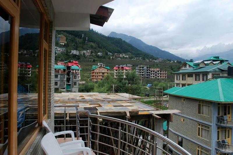 Hotel Uday Himalaya Manāli Buitenkant foto