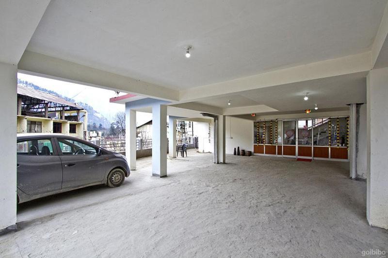 Hotel Uday Himalaya Manāli Buitenkant foto